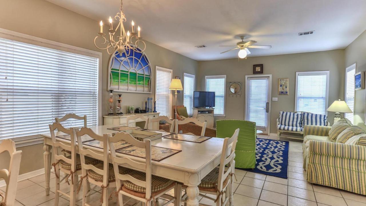 Biglows Bungalow - About A Quarter Mile To Private Neighborhood Beach Access, Pet Friendly, Community Pool Villa Destin Esterno foto