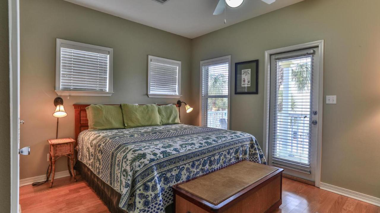 Biglows Bungalow - About A Quarter Mile To Private Neighborhood Beach Access, Pet Friendly, Community Pool Destin Esterno foto