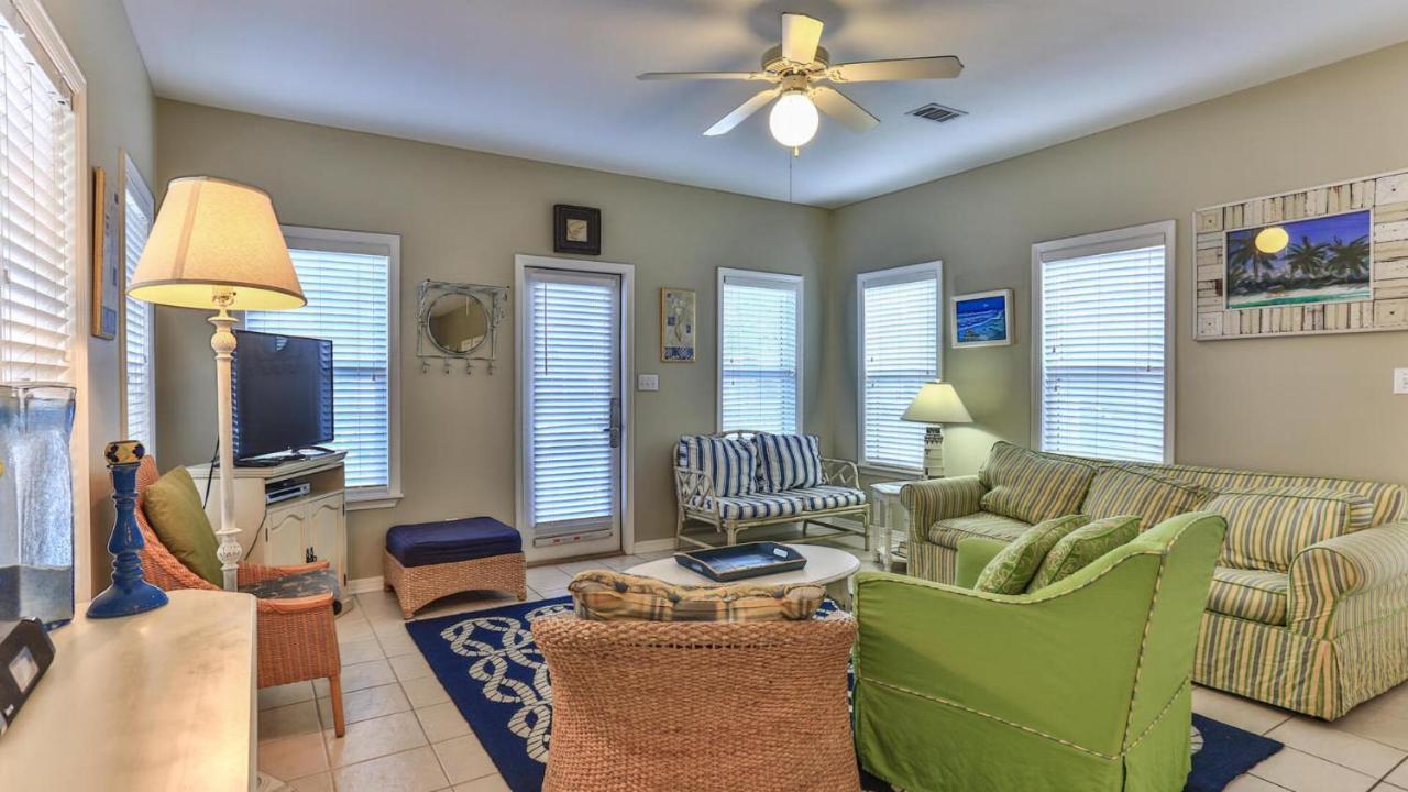 Biglows Bungalow - About A Quarter Mile To Private Neighborhood Beach Access, Pet Friendly, Community Pool Villa Destin Esterno foto